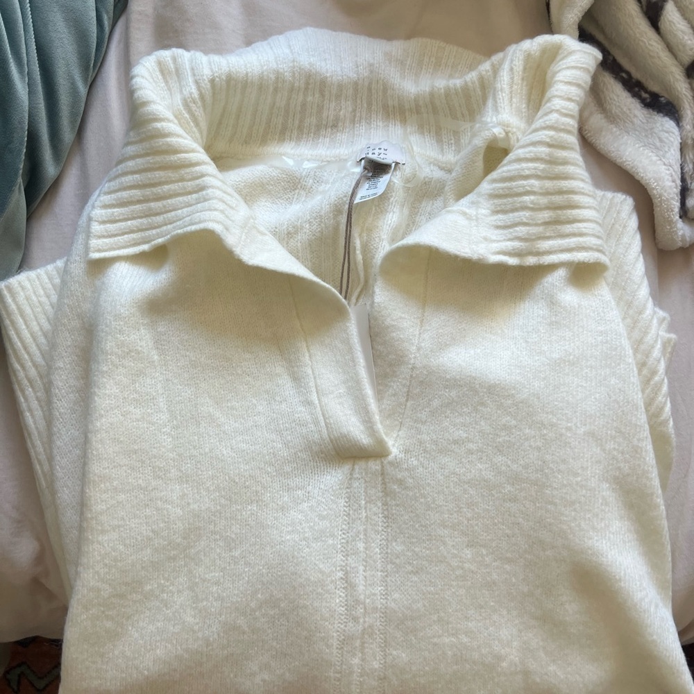 BNWT A NEW DAY SWEATER - Picture 5 of 5